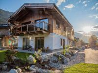 The village - chalet stone house - B&B Wald im Pinzgau