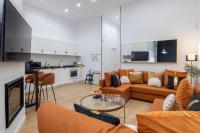 Central and Luxury apartment big capacity in Madrid - B&B Madrid