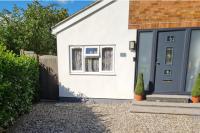 1 Bed Sleeps 2 with Private Garden - B&B Harlow