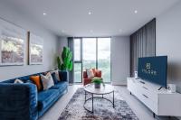 Modern 2BR Parking Great Location & Amenities - Bed and Breakfast Manchester