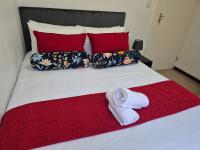 Elegant Bliss -2 bedroomed at Dainfern, in Fourways, Sandton - B&B Fourways