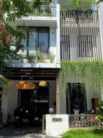 Rong's Homestay Huế - Bed and Breakfast Hué