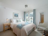 Pass the Keys Spacious Bright Modern Edinburgh City Flat - B&B Edinburgh