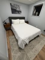 Newly Renovated Bloomingdale English Basement Apartment - B&B Washington