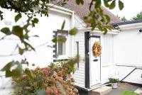 Charming 2-Bedroom Escape in Worthing - Chambres d’hôtes Worthing