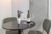 Urban Hideout - Downtown Haven - B&B Montreal