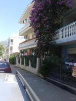 Studio mit Balkon