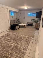 Newly Renovated - Self contained Suite - Sleeps 6 - Ferienwohnung Vancouver