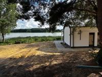 Dom nad jeziorem Winna Górka - B&B Miastko