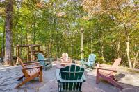Blue Ridge Cabin with Hot Tub, Fire Pit, and Game Room - B&B Cherry Log