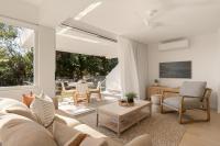 Noosa's Best View, Nature Setting, Stroll to Beach - B&B Noosa Heads