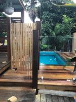 Coastal 4 bedroom Sawtell home with Pool - B&B Sawtell
