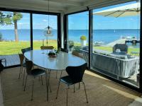 Villa With Lake View Over Vättern In Vadstena - B&B Vadstena