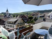 Top Penthouse mit großem Balkon und Traumaussicht - Ferienwohnung Lenzkirch