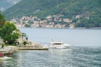 PENTHOUSE STOLIV Villa located 5 meters from the sea SPA-Pool Exclusive Terrace,Private Jetty Sunbeds, Pebble Beach, Secluded location Total area 375m2 at your disposal - B&B Kotor
