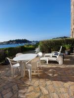 Les pieds dans l'eau à Ploumanac'h - B&B Perros-Guirec