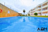 Sunny Terrace facing the pool and barbecue by Algarve Dream Holidays - Bed and Breakfast Guia