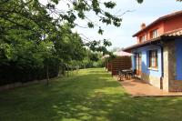 Aptos en Llanes jardín y terraza – Senda Costera - Bed and Breakfast Llanes