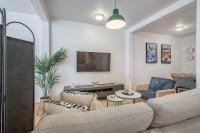 Stylish Loft Retreat - Prime Location - Sleeps 8 - Ferienwohnung Montreal