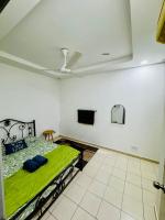 Az homes AG - B&B Kampung Jelatang