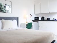 Villas at Auxilio Mutuo 106 - Bed and Breakfast San Juan