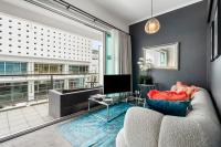 Sleek Waterfront Escape on Princes Wharf with FREE Carpark - B&B Auckland