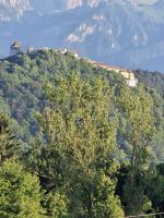 PENTHOUSE LA MUNTE 80mp, balcon 30mp - Bed and Breakfast Râşnov