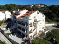 Apartments Trlika - B&B Kampor