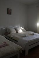 Kuća za odmor Ana - B&B Oklaji