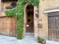 Enzo - B&B Santa Águeda