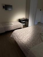 Dreibettzimmer mit eigenem Bad