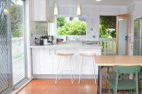 Classic Meets Contemporary 1960's Beach House - B&B Malua Bay