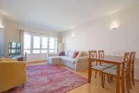1-minute walk to the Metro and 2 to the Supermarket - Ferienwohnung Lissabon