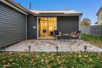 Modern Home with Fast WiFi & Private Patio - B&B Pittsfield