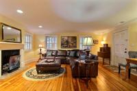 Bird Baldwin Magnolia Suite - Bed and Breakfast Savannah