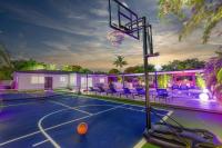 Luxury Villa Solara w Heated Pool Hot Tub BBQ - B&B Golden Glades