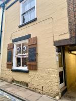 One Over Eight - Luxury One Bed Apartment - Bed and Breakfast Whitby