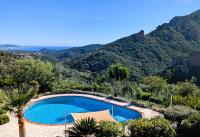 VILLA L'ESTEREL AVEC PISCINE VUE MER -MANDELIEU 06210- 6 Pers - B&B Fréjus