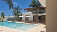 Villa Zuleikha, Private Pool, Roof Terrace, Garden, 15 mins from the beach - B&B Kinondo