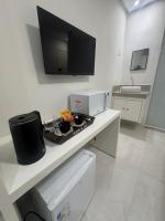 Loft 305A com Ar Condicionado no Bairro Muquiçaba, bem localizado para negócios e fácil acesso para todas as praias e montanhas da cidade - sem vaga de garagem - B&B Guarapari