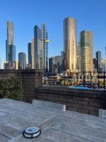 Hidden Gem on Flinders St - Renovated CBD Studio - B&B Melbourne