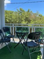 Le Repos Blue Apartment - B&B Péreybère