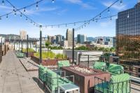 Modern Downtown 2BR 2BA Near Delta Center with Fire Pit BBQ and City Views - B&B 214 North Temple Condominium