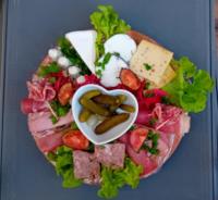 Agréable chalet en bois et son extérieur - B&B Massay