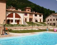 Oasi di Piobbico Piscina con Vista sul Monte Nerone - B&B Piobbico