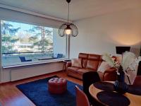 Costal Stay with Forest Views - B&B Helsinki