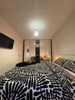 Premium Village Stay near Train & Loch - Bed and Breakfast Lochwinnoch