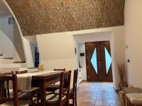 Cozy Apartment Near Lake Como, Sleeps for 4 - B&B Maslianico