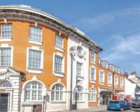 Charming 1 Bedroom Flat in the Heart of Uxbridge - Bed and Breakfast Uxbridge