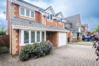 Halsey 4-Bed Premier Contractor Relocator Family Freeparking - B&B Hemel Hempstead